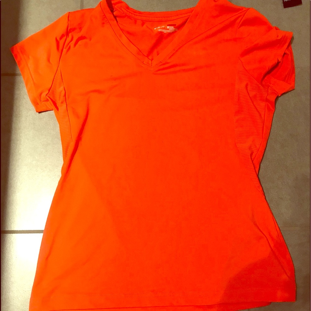 Fila workout shirt : Women’s medium